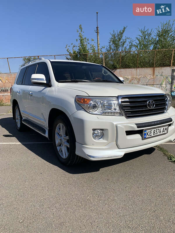 Внедорожник / Кроссовер Toyota Land Cruiser 2013 в Кривом Роге