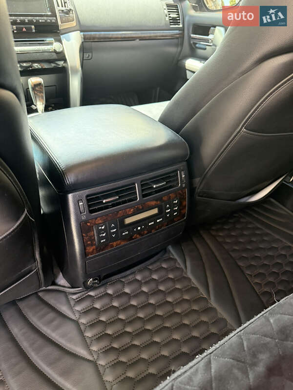 Внедорожник / Кроссовер Toyota Land Cruiser 2013 в Николаеве