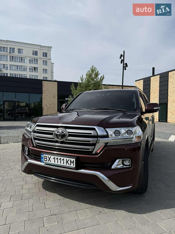 Внедорожник / Кроссовер Toyota Land Cruiser 2018 в Хмельницком