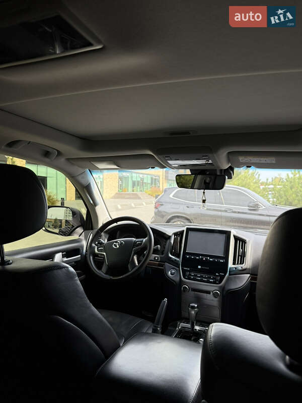 Внедорожник / Кроссовер Toyota Land Cruiser 2018 в Хмельницком