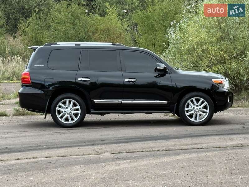Внедорожник / Кроссовер Toyota Land Cruiser 2012 в Калуше