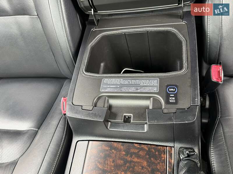 Внедорожник / Кроссовер Toyota Land Cruiser 2012 в Калуше