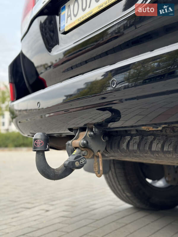 Внедорожник / Кроссовер Toyota Land Cruiser 2019 в Ужгороде