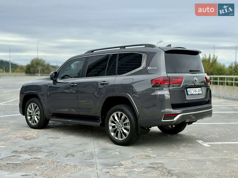 Внедорожник / Кроссовер Toyota Land Cruiser 2022 в Киеве фото 3 Внедорожник / Кроссовер Toyota Land Cruiser 2022 в Киеве