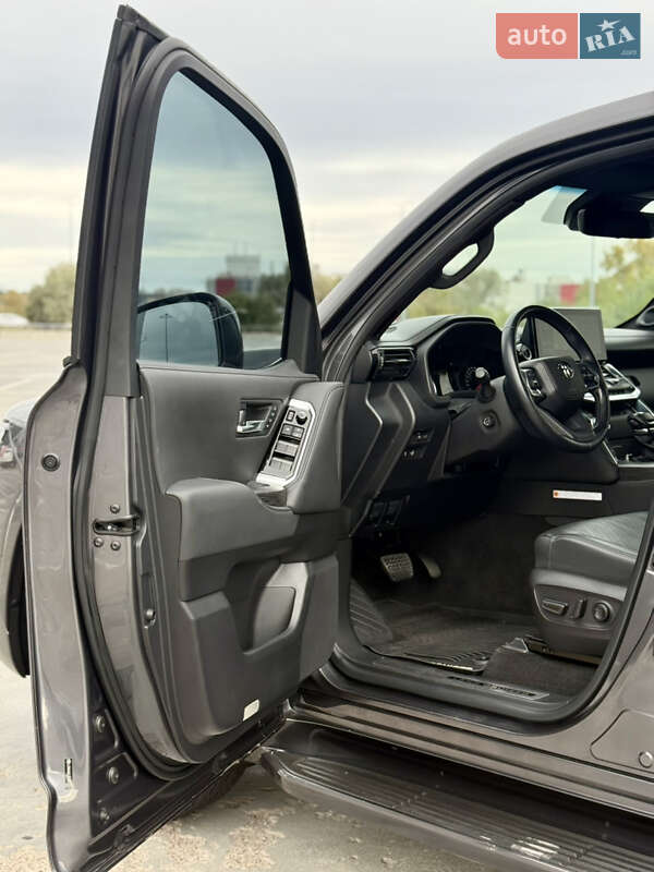 Внедорожник / Кроссовер Toyota Land Cruiser 2022 в Киеве фото 11 Внедорожник / Кроссовер Toyota Land Cruiser 2022 в Киеве