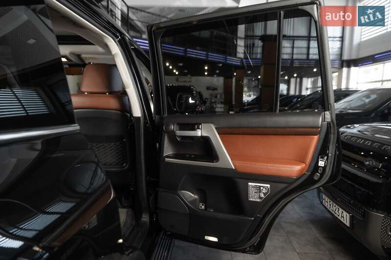 Внедорожник / Кроссовер Toyota Land Cruiser 2018 в Одессе фото 30 Внедорожник / Кроссовер Toyota Land Cruiser 2018 в Одессе