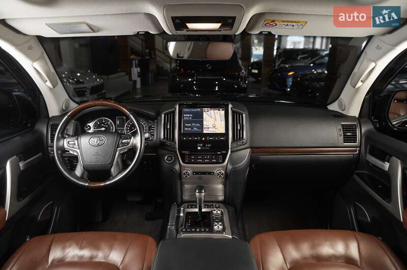 Внедорожник / Кроссовер Toyota Land Cruiser 2018 в Одессе фото 43 Внедорожник / Кроссовер Toyota Land Cruiser 2018 в Одессе