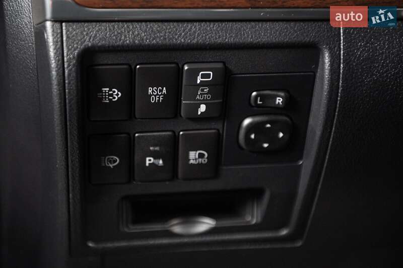 Внедорожник / Кроссовер Toyota Land Cruiser 2018 в Одессе фото 65 Внедорожник / Кроссовер Toyota Land Cruiser 2018 в Одессе