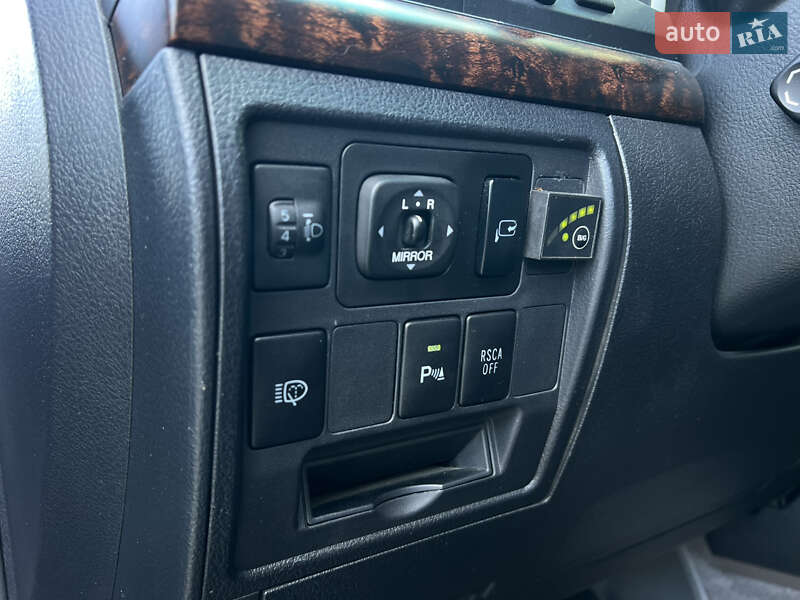 Внедорожник / Кроссовер Toyota Land Cruiser 2011 в Умани фото 11 Внедорожник / Кроссовер Toyota Land Cruiser 2011 в Умани