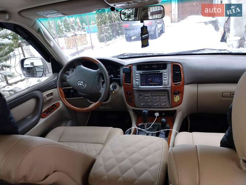 Позашляховик / Кросовер Toyota Land Cruiser 2004 в Одесі