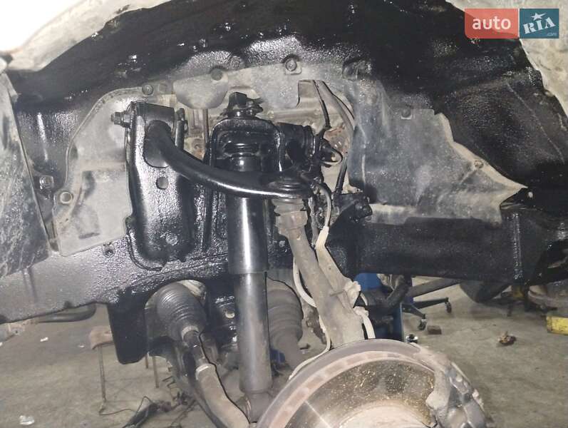 Позашляховик / Кросовер Toyota Land Cruiser 2004 в Одесі