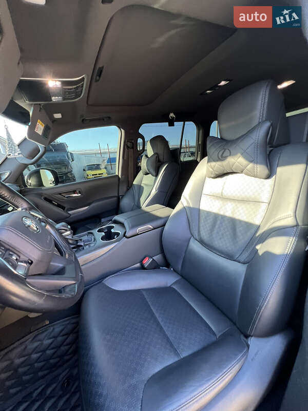Внедорожник / Кроссовер Toyota Land Cruiser 2022 в Киеве