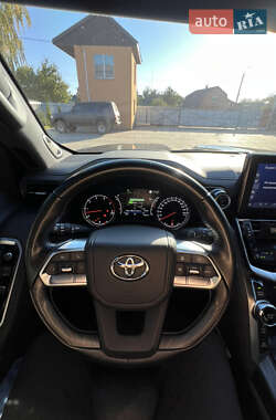Внедорожник / Кроссовер Toyota Land Cruiser 2022 в  фото 19 Внедорожник / Кроссовер Toyota Land Cruiser 2022 в