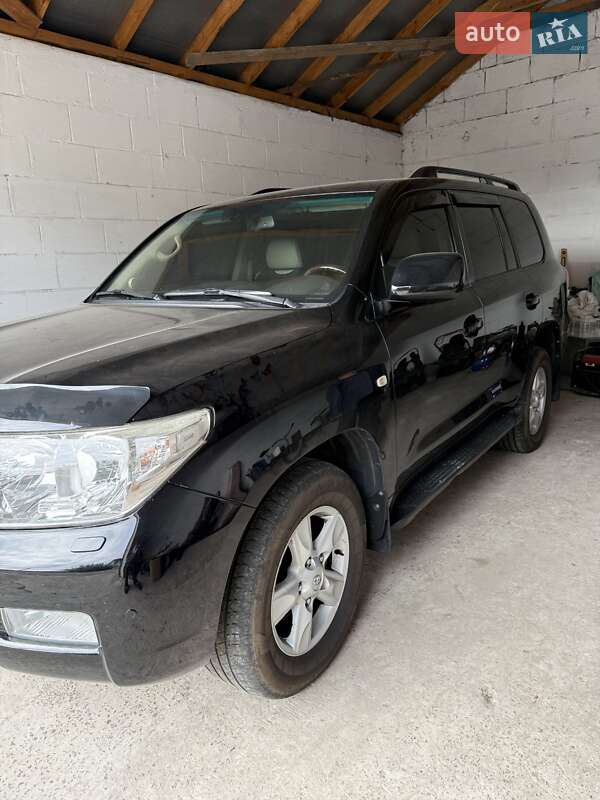 Внедорожник / Кроссовер Toyota Land Cruiser 2007 в Березане