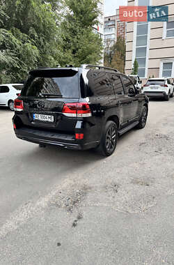Внедорожник / Кроссовер Toyota Land Cruiser 2017 в 