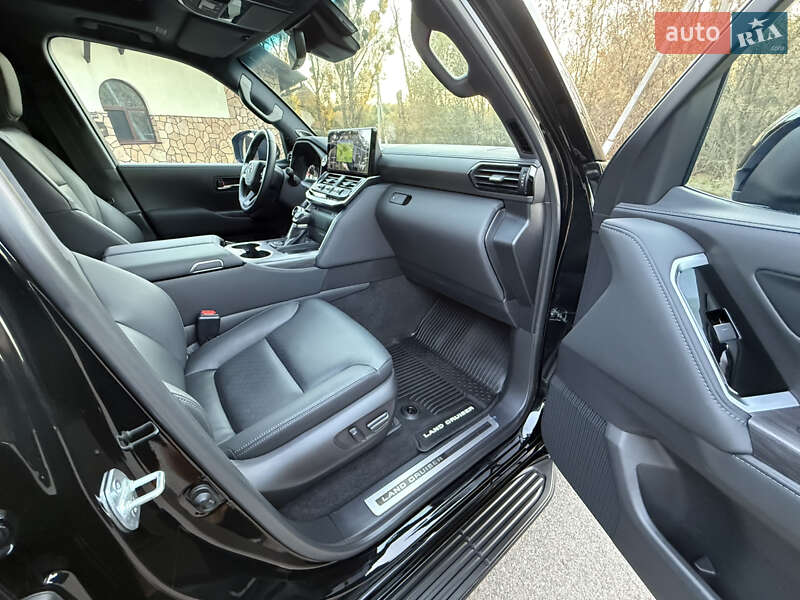 Внедорожник / Кроссовер Toyota Land Cruiser 2022 в Киеве фото 91 Внедорожник / Кроссовер Toyota Land Cruiser 2022 в Киеве