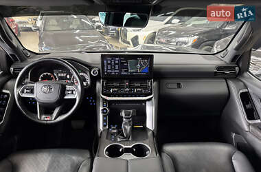 Внедорожник / Кроссовер Toyota Land Cruiser 2021 в  фото 22 Внедорожник / Кроссовер Toyota Land Cruiser 2021 в