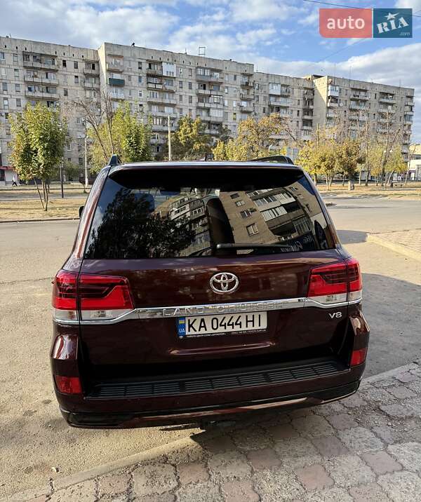 Внедорожник / Кроссовер Toyota Land Cruiser 2016 в Киеве