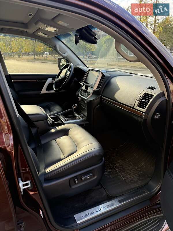 Внедорожник / Кроссовер Toyota Land Cruiser 2016 в Киеве