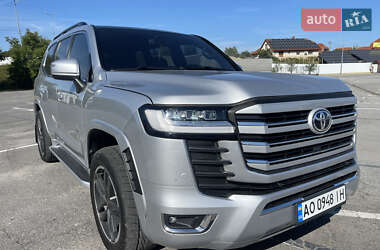 Внедорожник / Кроссовер Toyota Land Cruiser 2011 в 