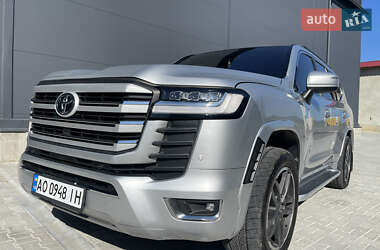 Внедорожник / Кроссовер Toyota Land Cruiser 2011 в 