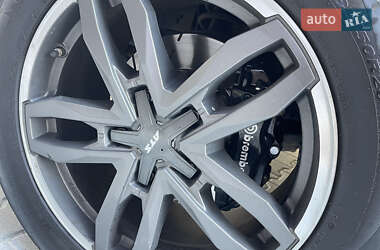 Внедорожник / Кроссовер Toyota Land Cruiser 2011 в 