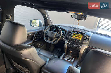 Внедорожник / Кроссовер Toyota Land Cruiser 2011 в 
