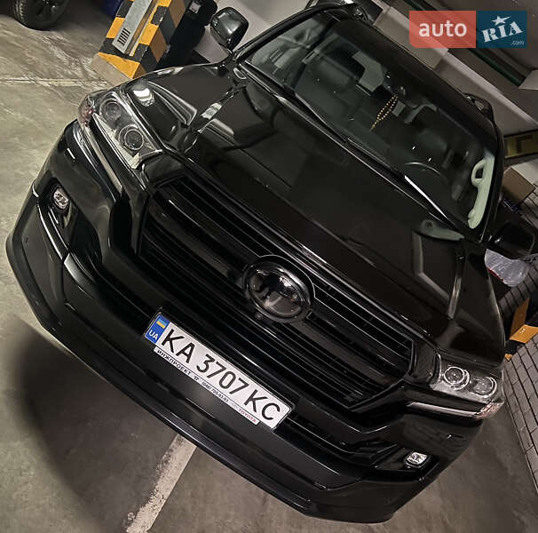 Внедорожник / Кроссовер Toyota Land Cruiser 2019 в Киеве
