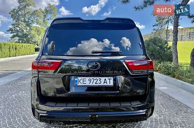 Внедорожник / Кроссовер Toyota Land Cruiser 2021 в  фото 7 Внедорожник / Кроссовер Toyota Land Cruiser 2021 в