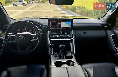 Внедорожник / Кроссовер Toyota Land Cruiser 2021 в  фото 18 Внедорожник / Кроссовер Toyota Land Cruiser 2021 в
