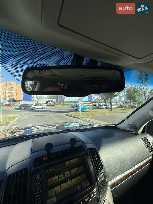 Позашляховик / Кросовер Toyota Land Cruiser 2011 в Києві