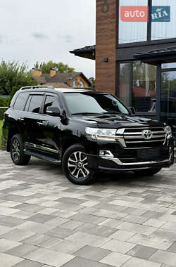 Внедорожник / Кроссовер Toyota Land Cruiser 2020 в 