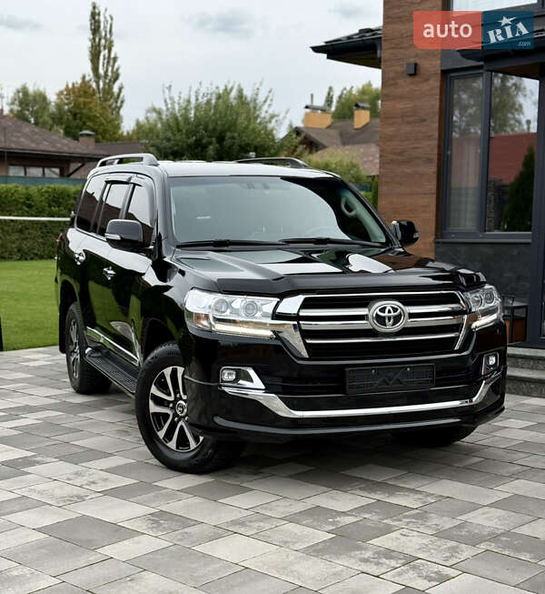 Внедорожник / Кроссовер Toyota Land Cruiser 2020 в 