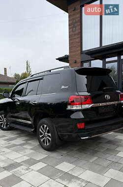 Внедорожник / Кроссовер Toyota Land Cruiser 2020 в 