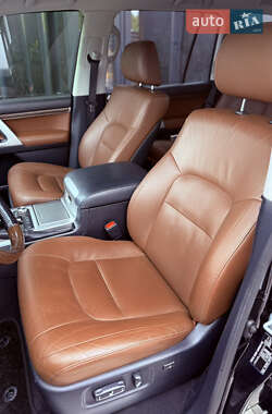 Внедорожник / Кроссовер Toyota Land Cruiser 2020 в 