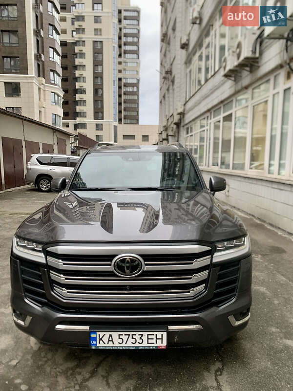 Toyota Land Cruiser 2021