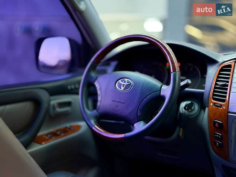 Внедорожник / Кроссовер Toyota Land Cruiser 2003 в Харькове