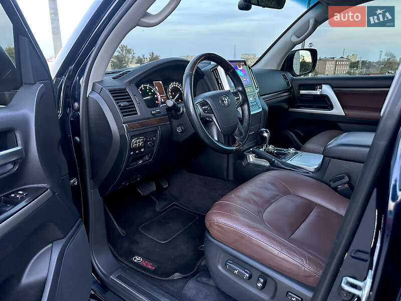 Внедорожник / Кроссовер Toyota Land Cruiser 2016 в Харькове