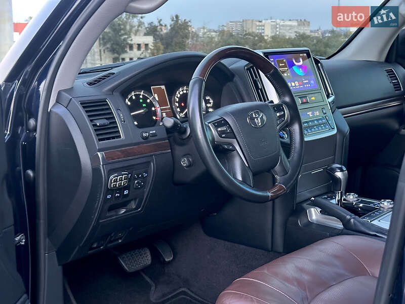 Внедорожник / Кроссовер Toyota Land Cruiser 2016 в Харькове