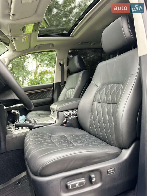 Внедорожник / Кроссовер Toyota Land Cruiser 2017 в Киеве