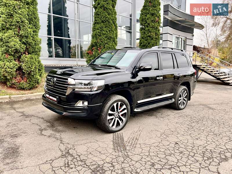Внедорожник / Кроссовер Toyota Land Cruiser 2018 в Киеве
