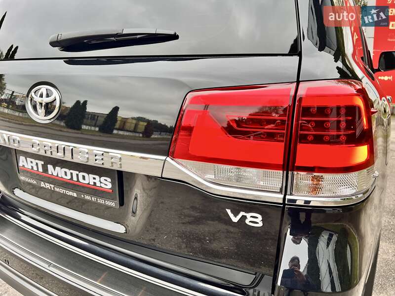 Внедорожник / Кроссовер Toyota Land Cruiser 2018 в Киеве