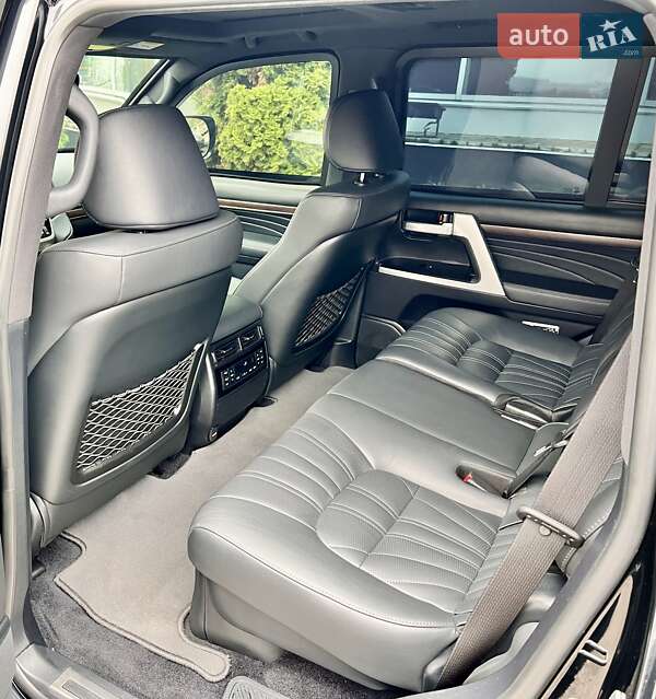 Внедорожник / Кроссовер Toyota Land Cruiser 2018 в Киеве