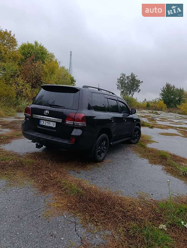 Внедорожник / Кроссовер Toyota Land Cruiser 2008 в Киеве