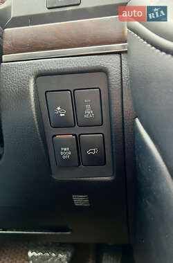 Внедорожник / Кроссовер Toyota Land Cruiser 2017 в 