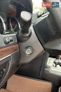 Внедорожник / Кроссовер Toyota Land Cruiser 2017 в 