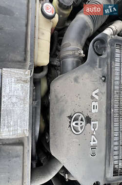 Внедорожник / Кроссовер Toyota Land Cruiser 2017 в 