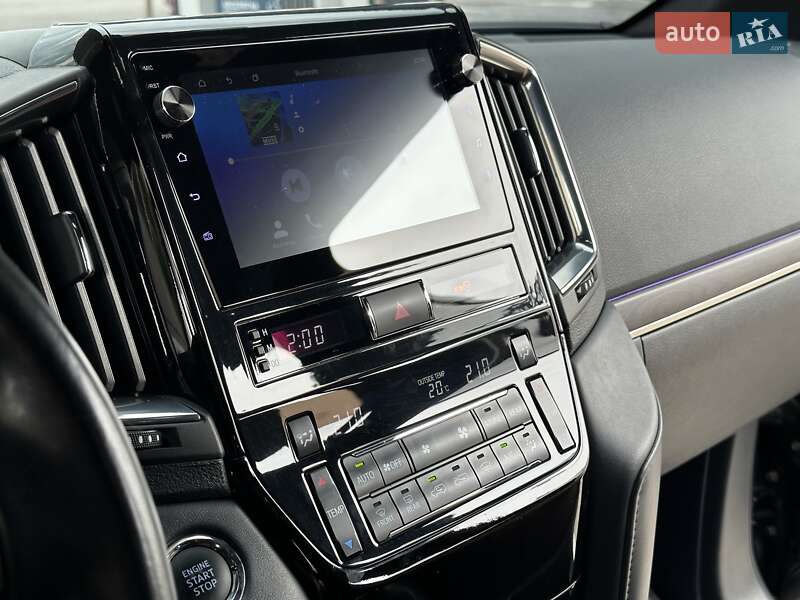 Позашляховик / Кросовер Toyota Land Cruiser 2020 в Дніпрі