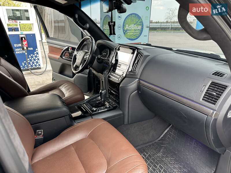 Позашляховик / Кросовер Toyota Land Cruiser 2020 в Дніпрі
