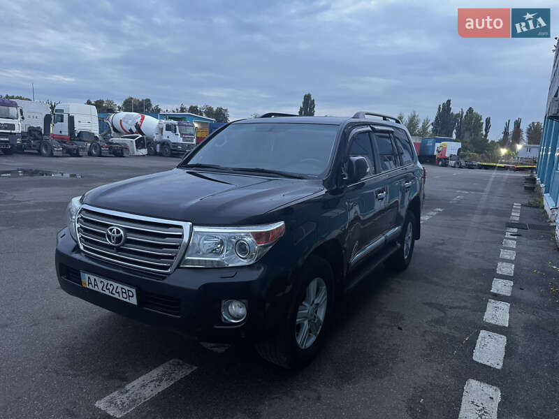 Внедорожник / Кроссовер Toyota Land Cruiser 2012 в Киеве
